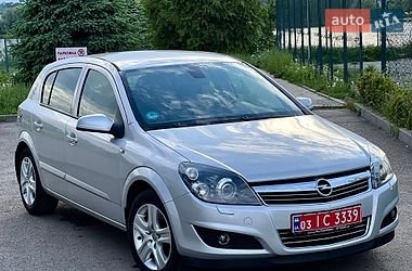 Хэтчбек Opel Astra 2009 в Ровно