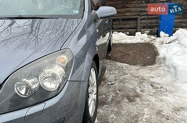 Универсал Opel Astra 2006 в Калуше