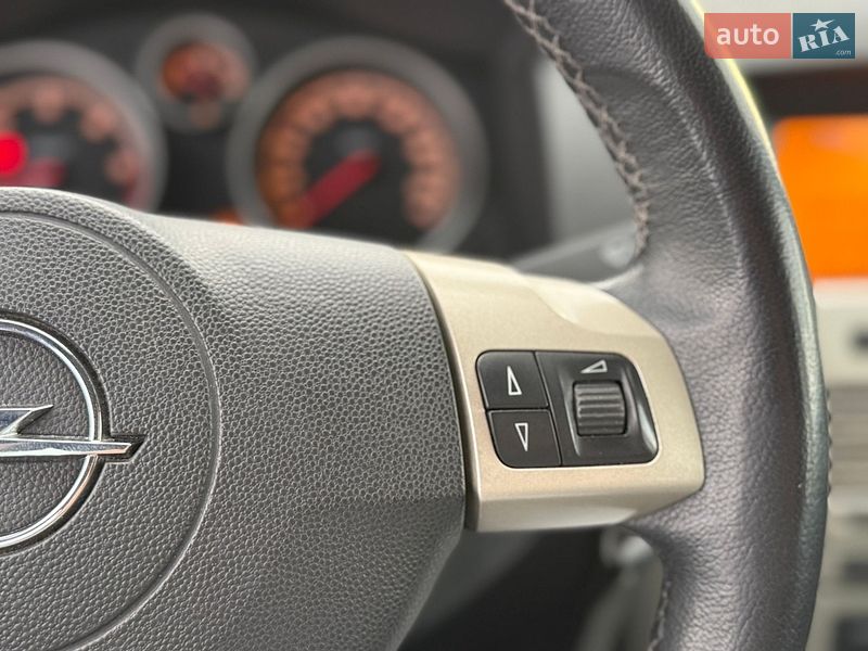 Хэтчбек Opel Astra 2007 в Харькове