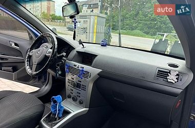 Универсал Opel Astra 2009 в Бучаче