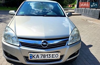 Седан Opel Astra 2008 в Кривом Роге фото 2 Седан Opel Astra 2008 в Кривом Роге