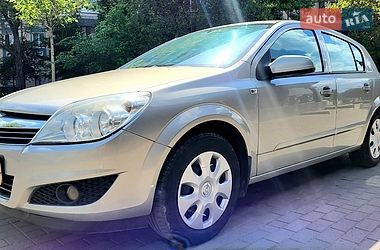 Седан Opel Astra 2008 в Кривому Розі