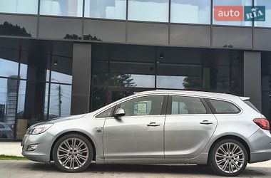 Универсал Opel Astra 2012 в Луцке