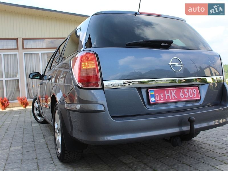 Универсал Opel Astra 2006 в Трускавце