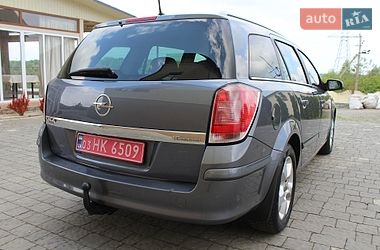 Универсал Opel Astra 2006 в Трускавце