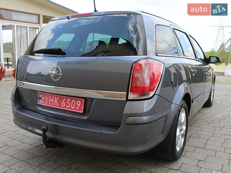 Универсал Opel Astra 2006 в Трускавце