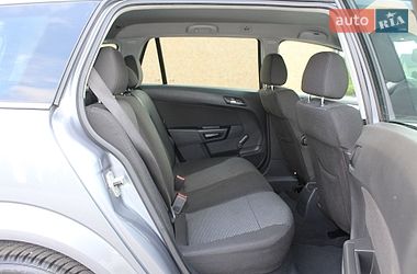Универсал Opel Astra 2006 в Трускавце