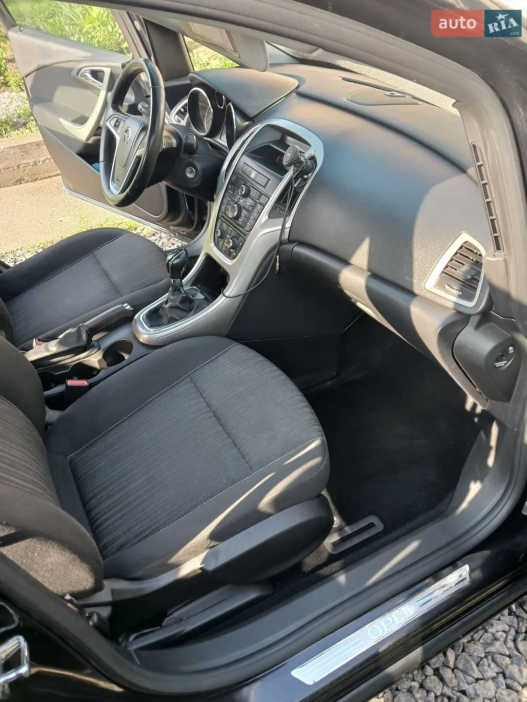 2010 Opel Astra - мініатюра 9