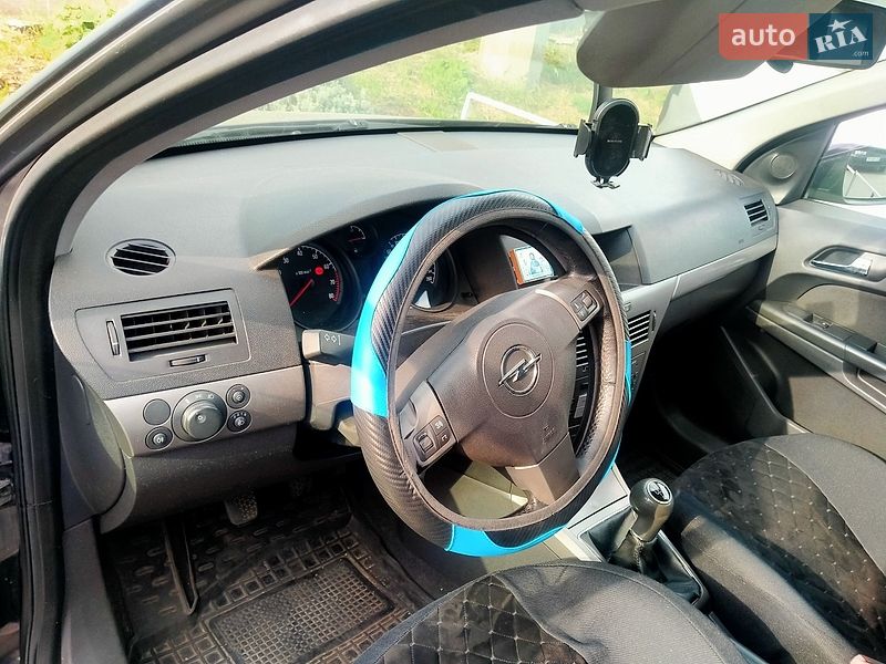 Хетчбек Opel Astra 2006 в Києві