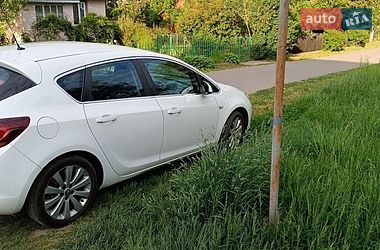 Хетчбек Opel Astra 2010 в Дрогобичі