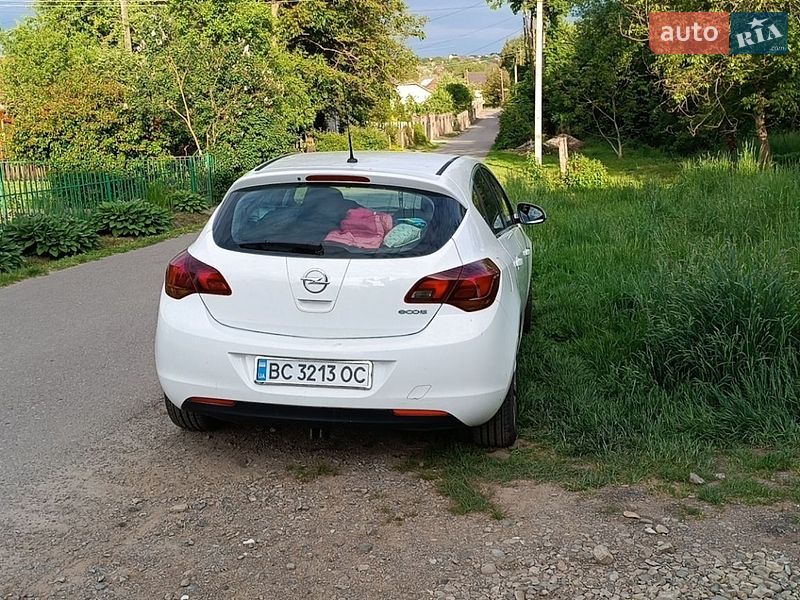 Хетчбек Opel Astra 2010 в Дрогобичі