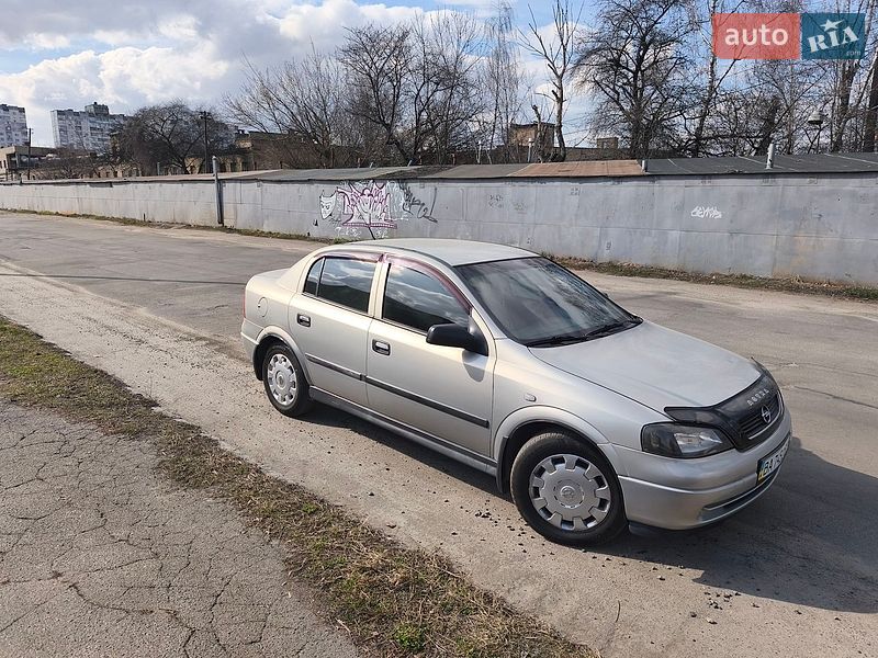 Opel Astra 2008