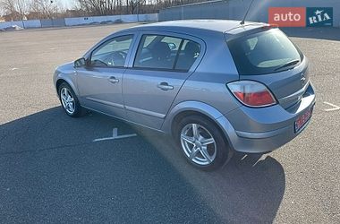 Хэтчбек Opel Astra 2005 в Киеве