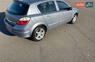 Хэтчбек Opel Astra 2005 в Киеве