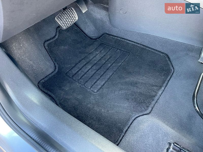 Хэтчбек Opel Astra 2005 в Киеве