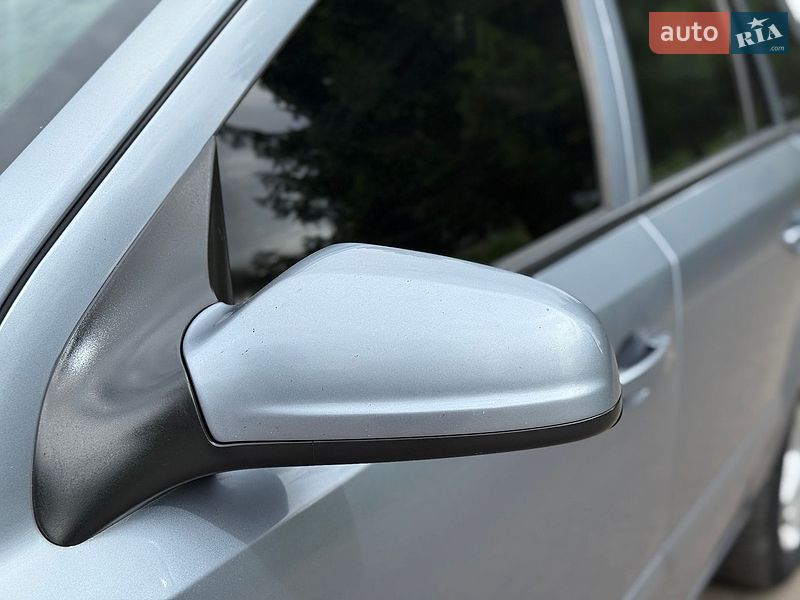 Универсал Opel Astra 2006 в Ровно фото 10 Универсал Opel Astra 2006 в Ровно