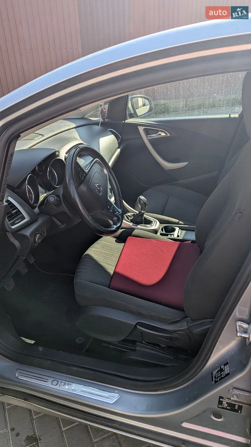 2010 Opel Astra - мініатюра 10