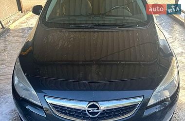 Універсал Opel Astra 2012 в Луцьку