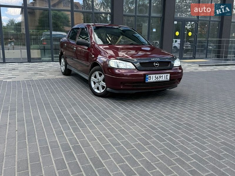 Седан Opel Astra 2006 в Полтаве