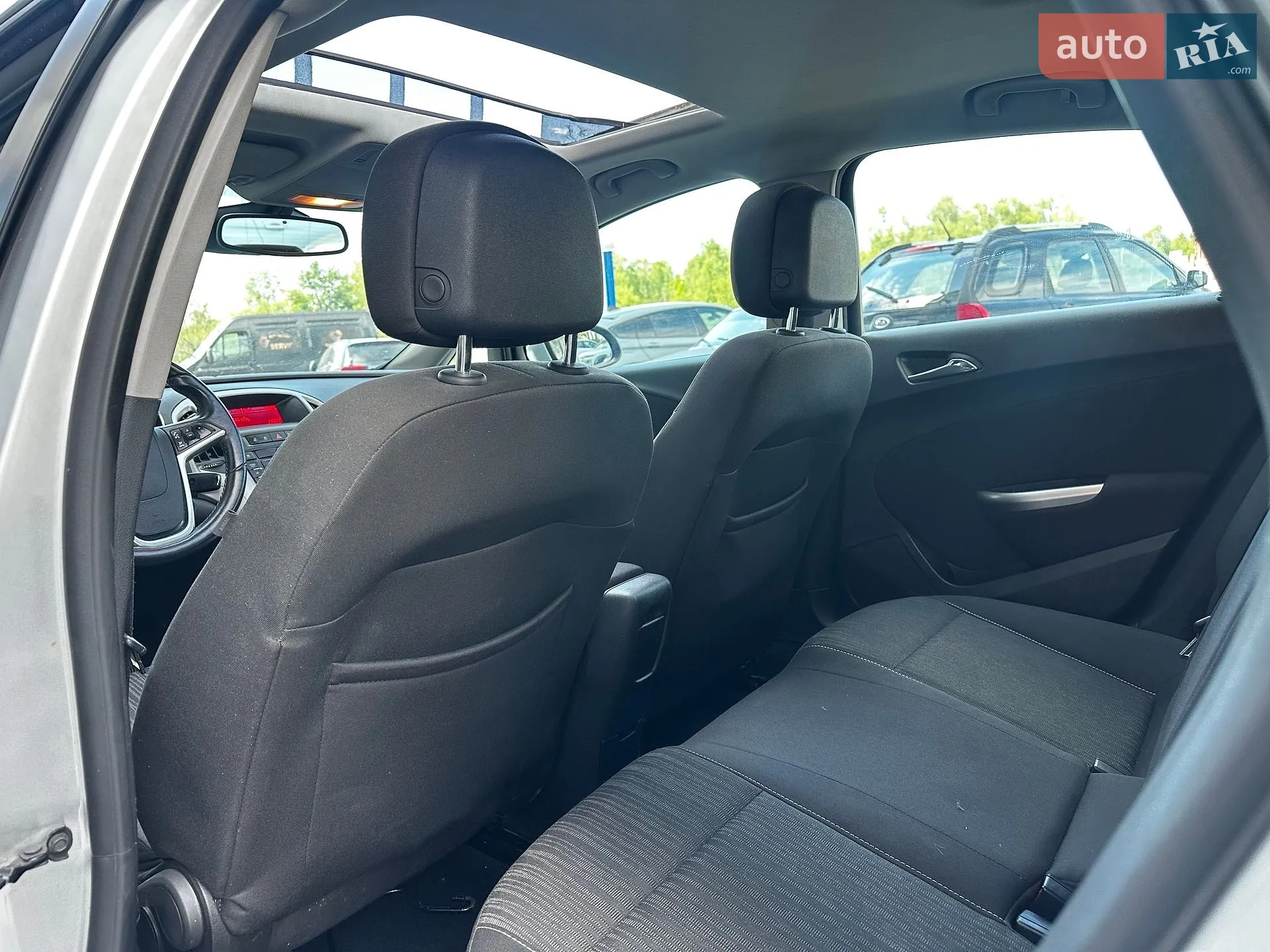 2012 Opel Astra - мініатюра 28