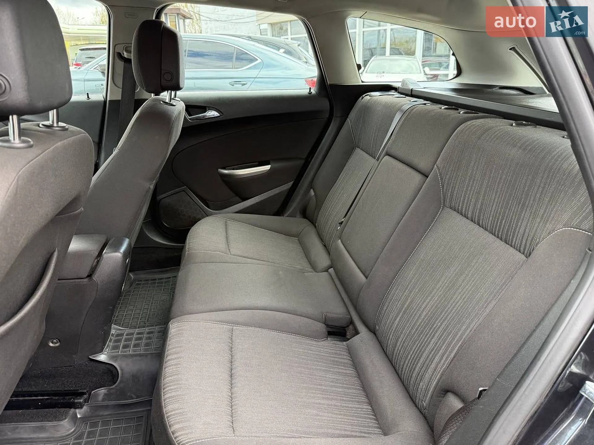 2011 Opel Astra - мініатюра 11