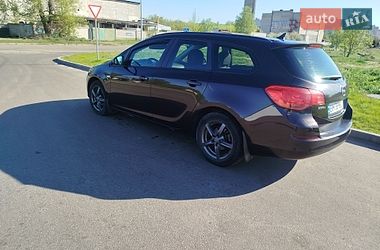 Универсал Opel Astra 2012 в Шостке
