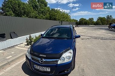 Універсал Opel Astra 2008 в Чернівцях