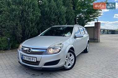 Универсал Opel Astra 2009 в Самборе