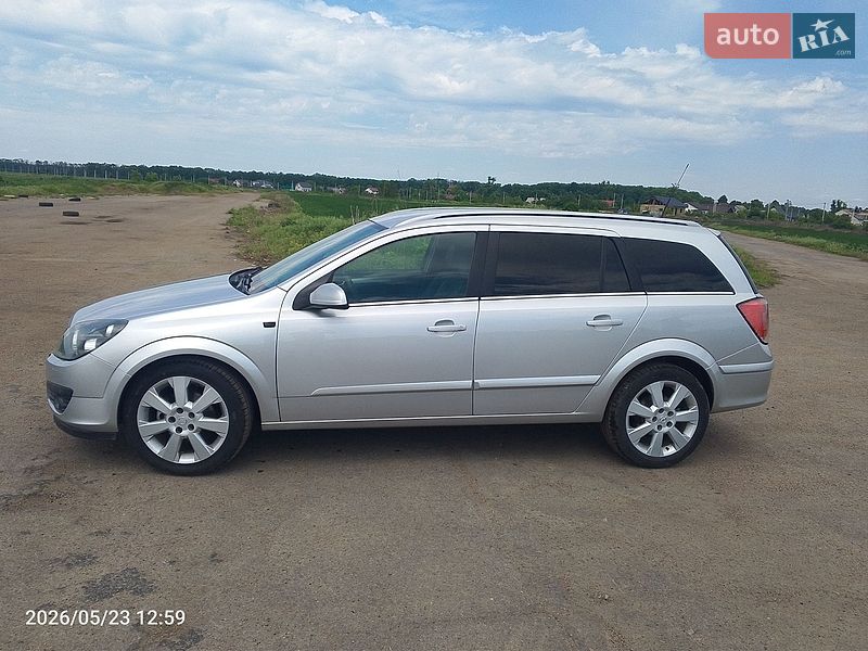 Универсал Opel Astra 2006 в Христиновке