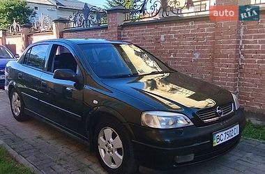 Седан Opel Astra 2002 в Львове