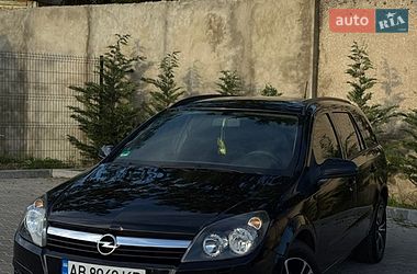 Седан Opel Astra 2005 в Могилев-Подольске