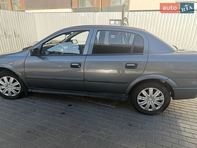 Седан Opel Astra 2007 в Виннице