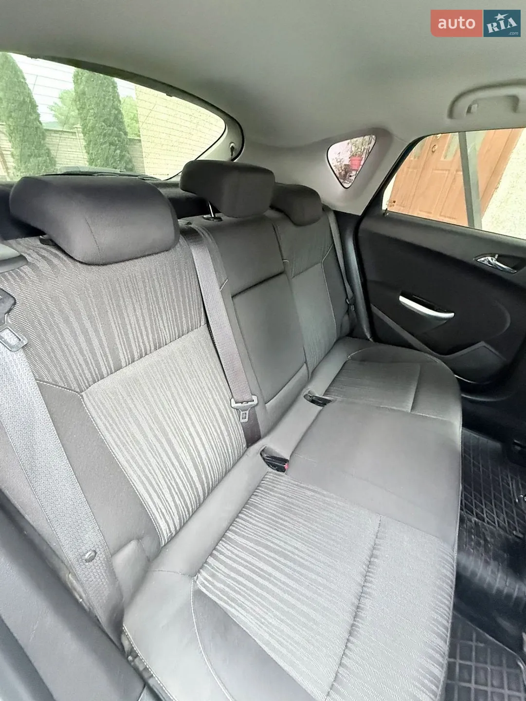 2011 Opel Astra - мініатюра 11