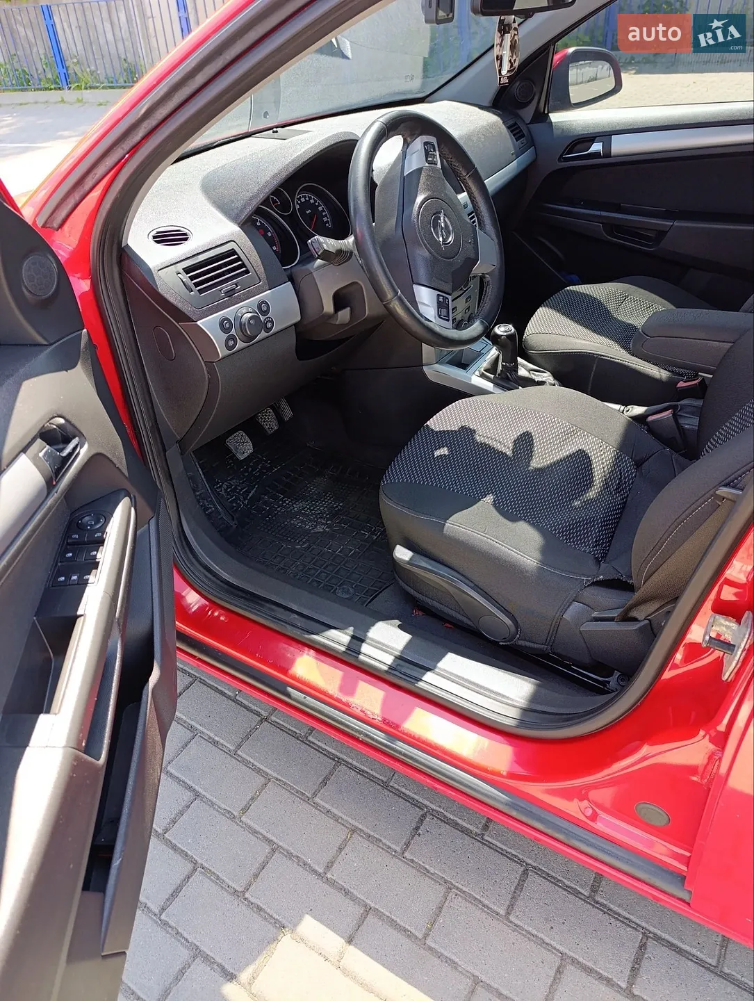 2010 Opel Astra - мініатюра 16