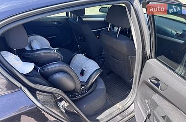 Хэтчбек Opel Astra 2007 в Луцке