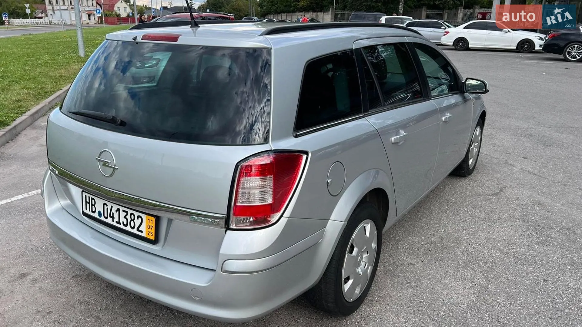 2010 Opel Astra - мініатюра 7