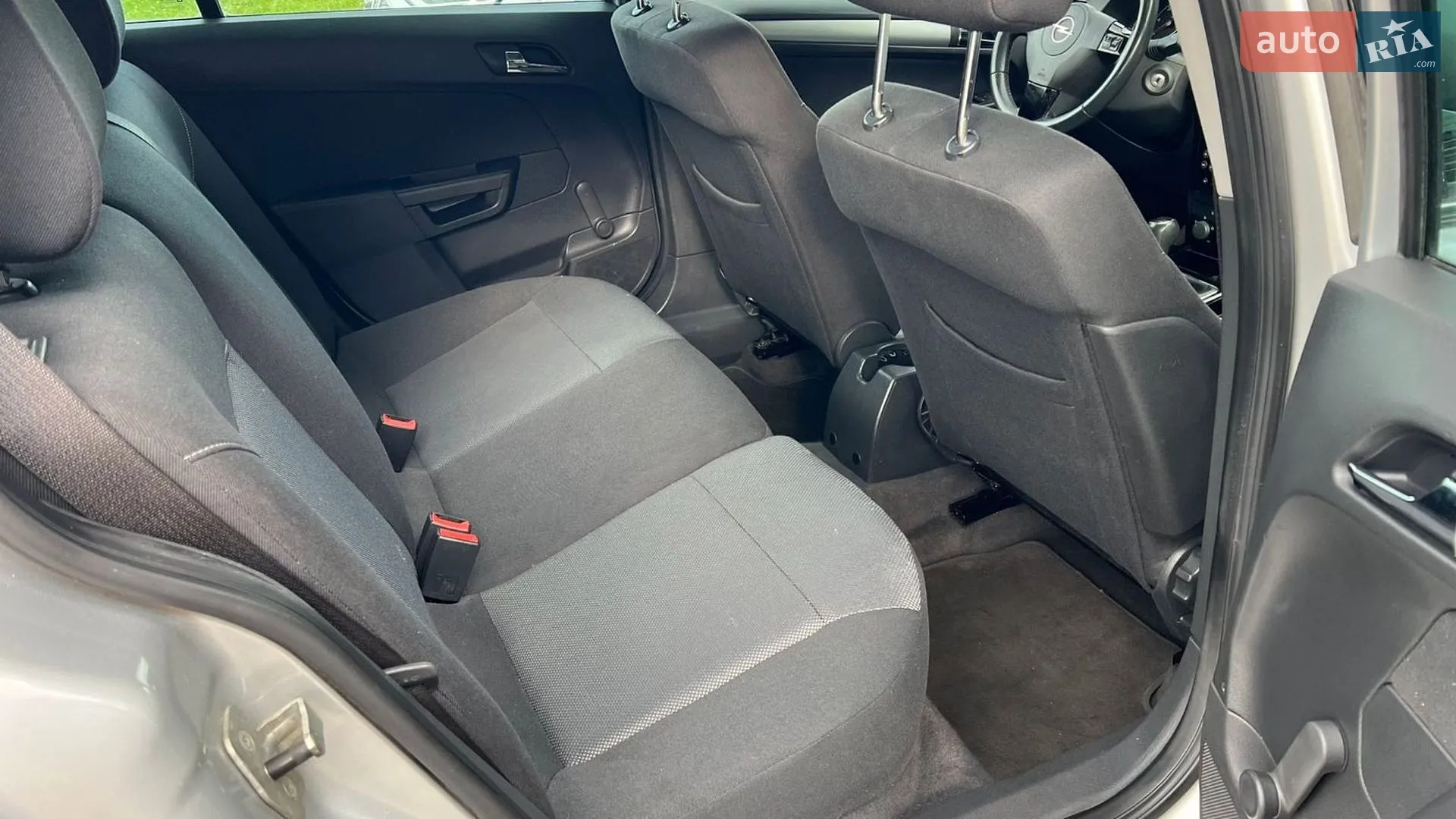 2010 Opel Astra - мініатюра 11