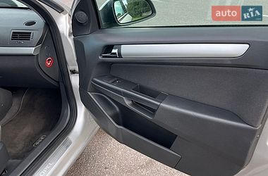 Универсал Opel Astra 2010 в Запорожье