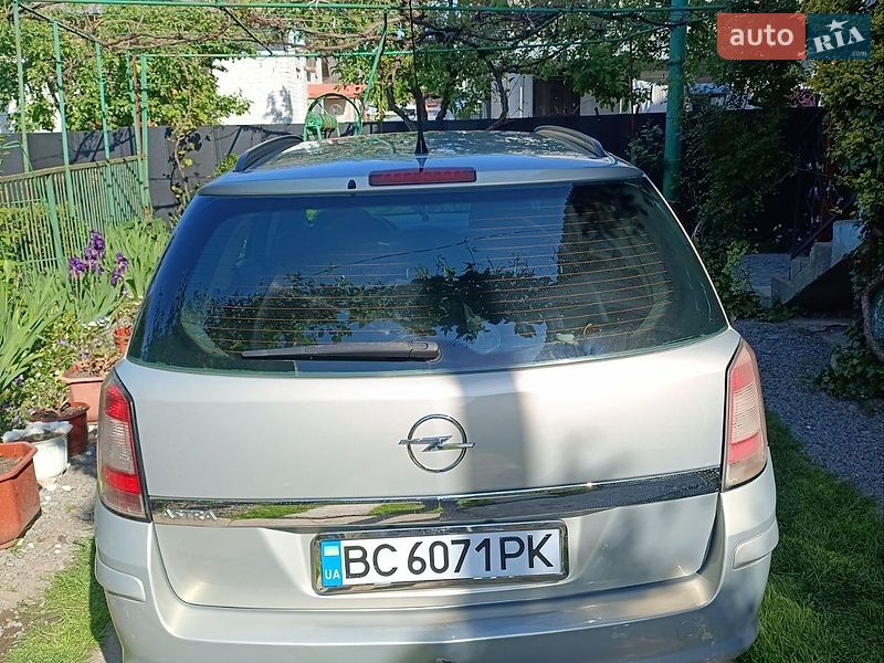 Универсал Opel Astra 2007 в Львове