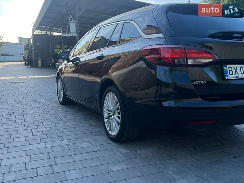 Opel Astra 2018 VIN W0VBE8EF4K8019201 фото оголошення 8 з 50