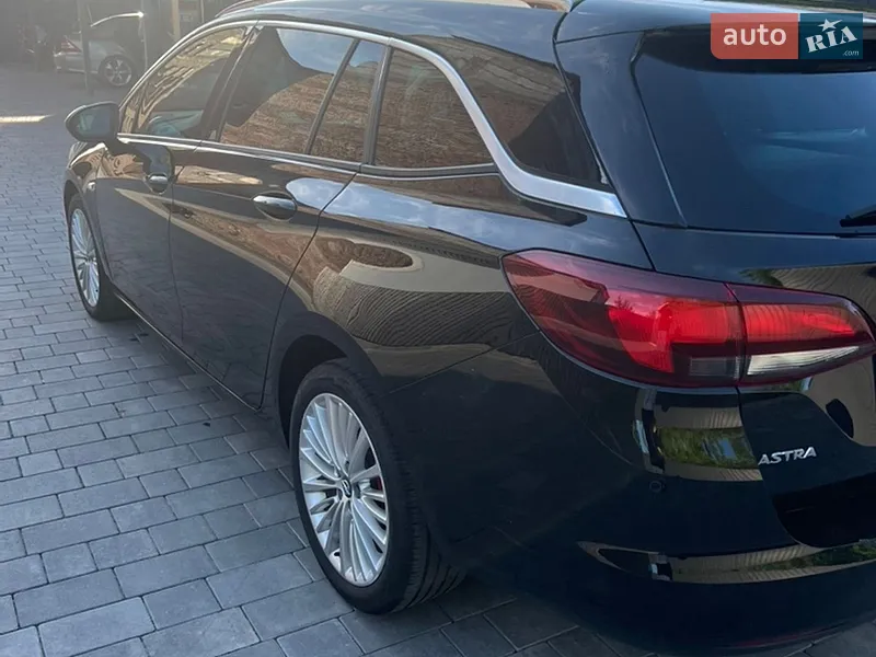 Opel Astra 2018 VIN W0VBE8EF4K8019201 фото оголошення 11 з 50