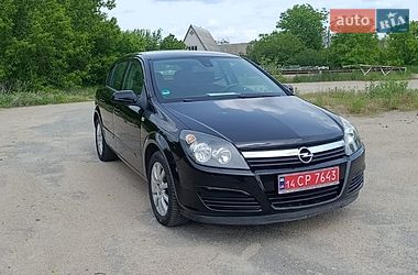 Хетчбек Opel Astra 2004 в Богуславі