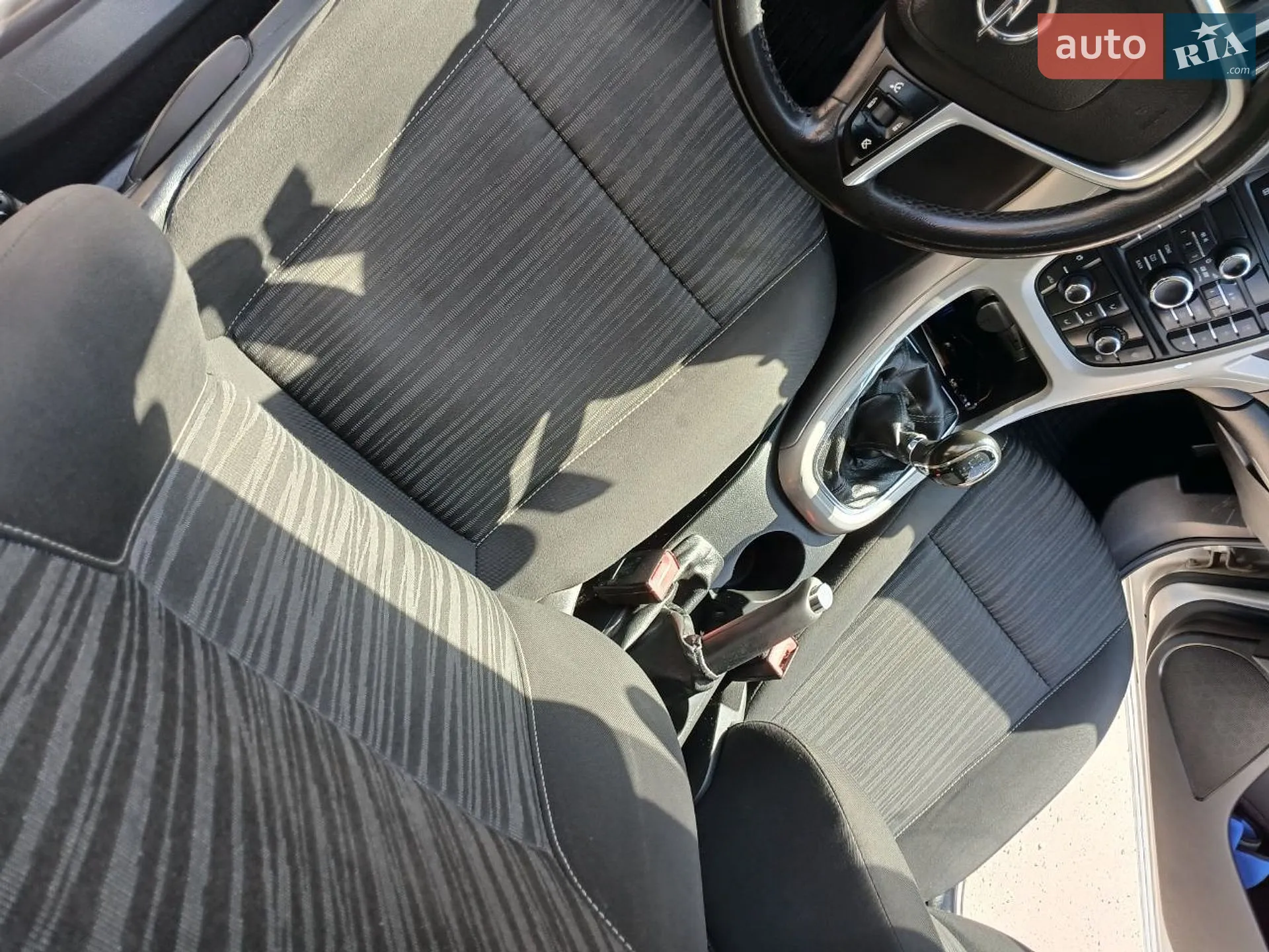 2010 Opel Astra - мініатюра 15