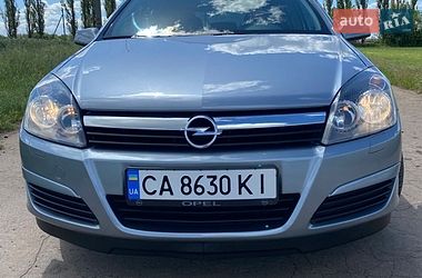 Хэтчбек Opel Astra 2004 в Новоархангельске фото 2 Хэтчбек Opel Astra 2004 в Новоархангельске