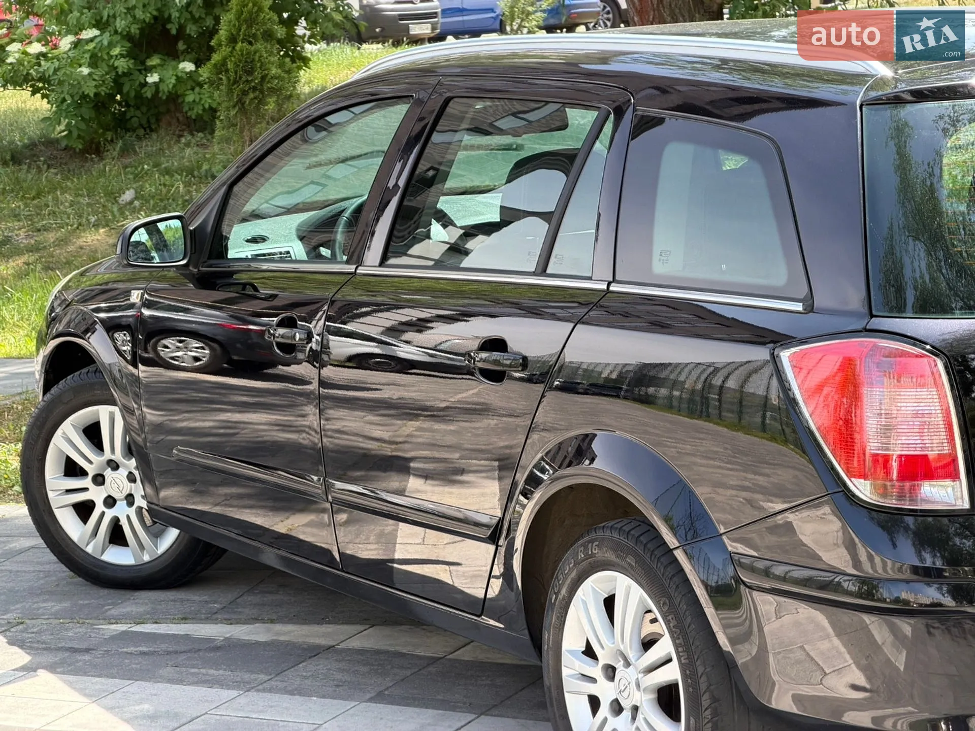 2010 Opel Astra - мініатюра 26
