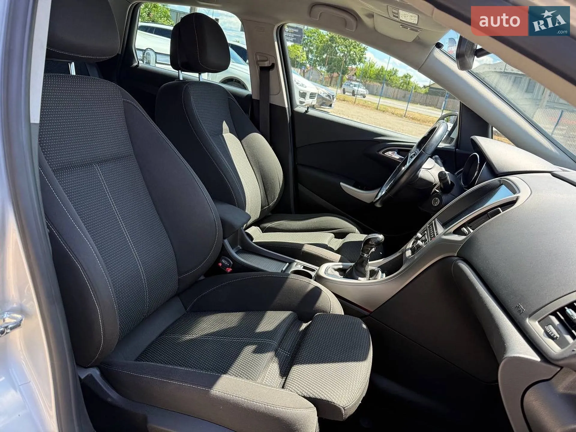 2011 Opel Astra - мініатюра 22