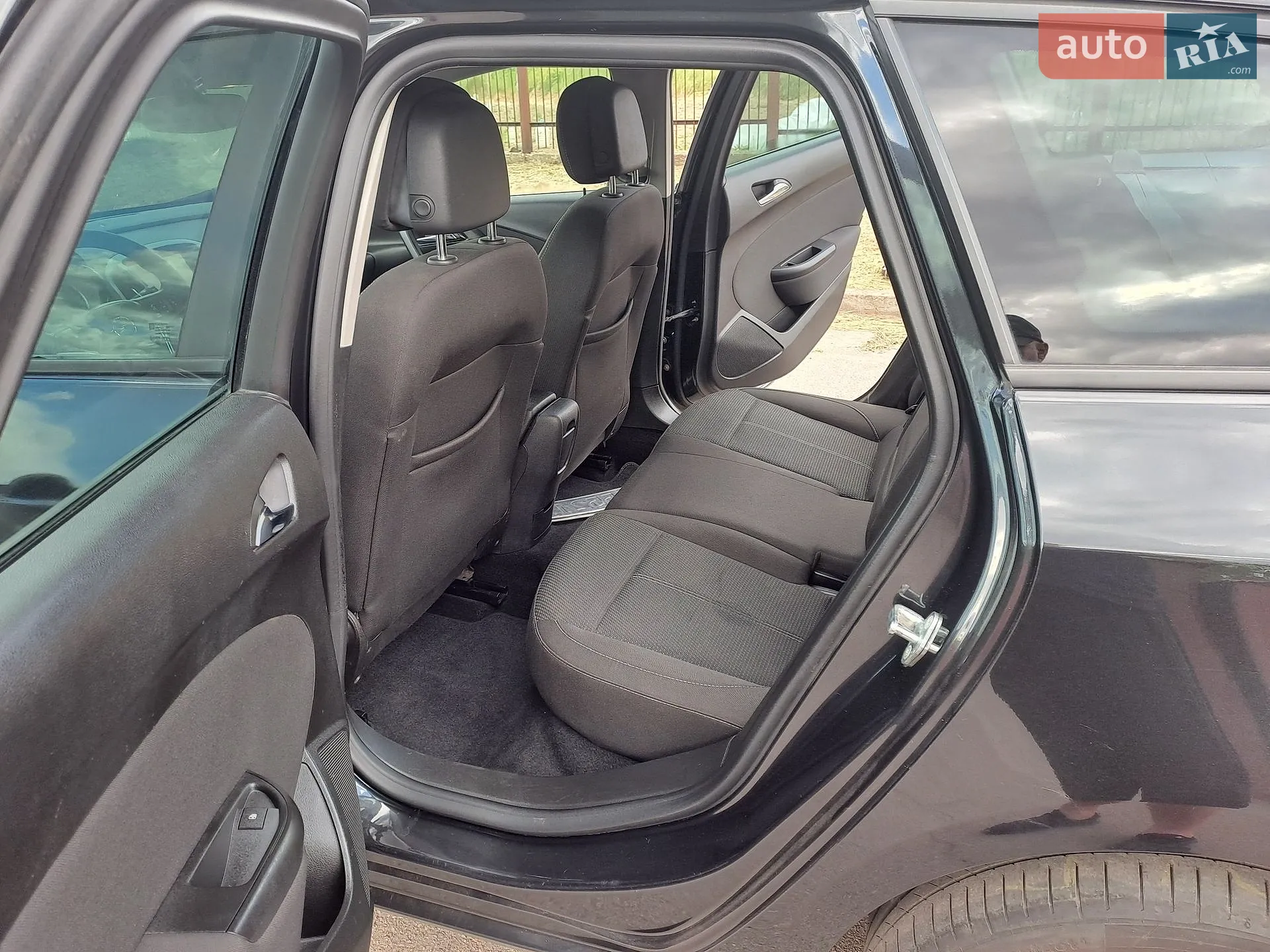 2015 Opel Astra - мініатюра 16