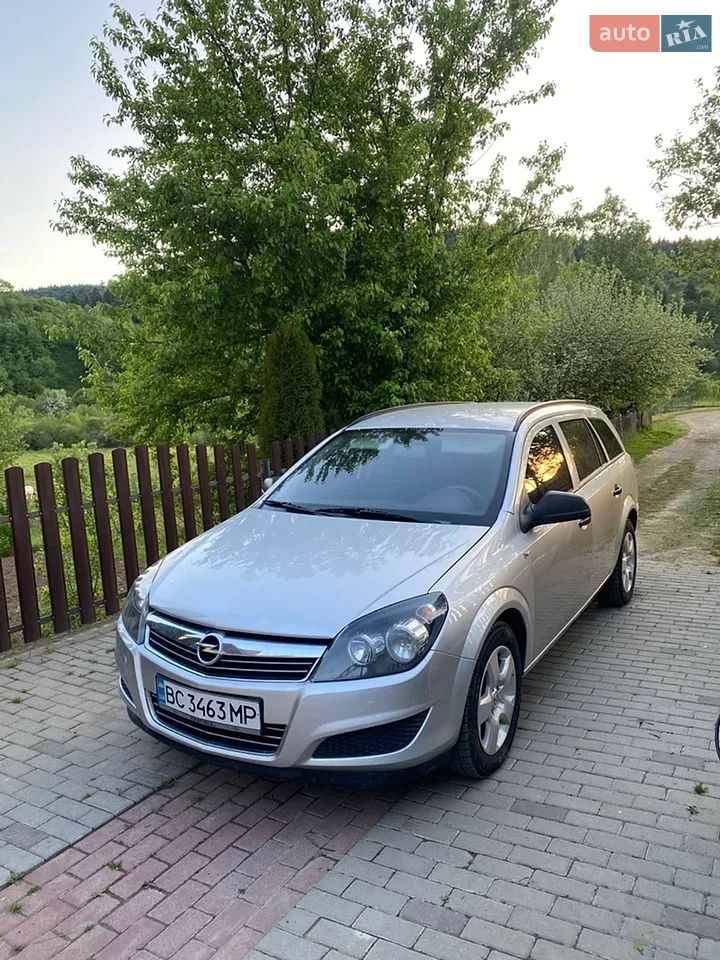 2010 Opel Astra - мініатюра 16