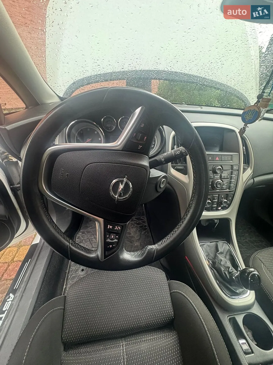 2011 Opel Astra - мініатюра 29