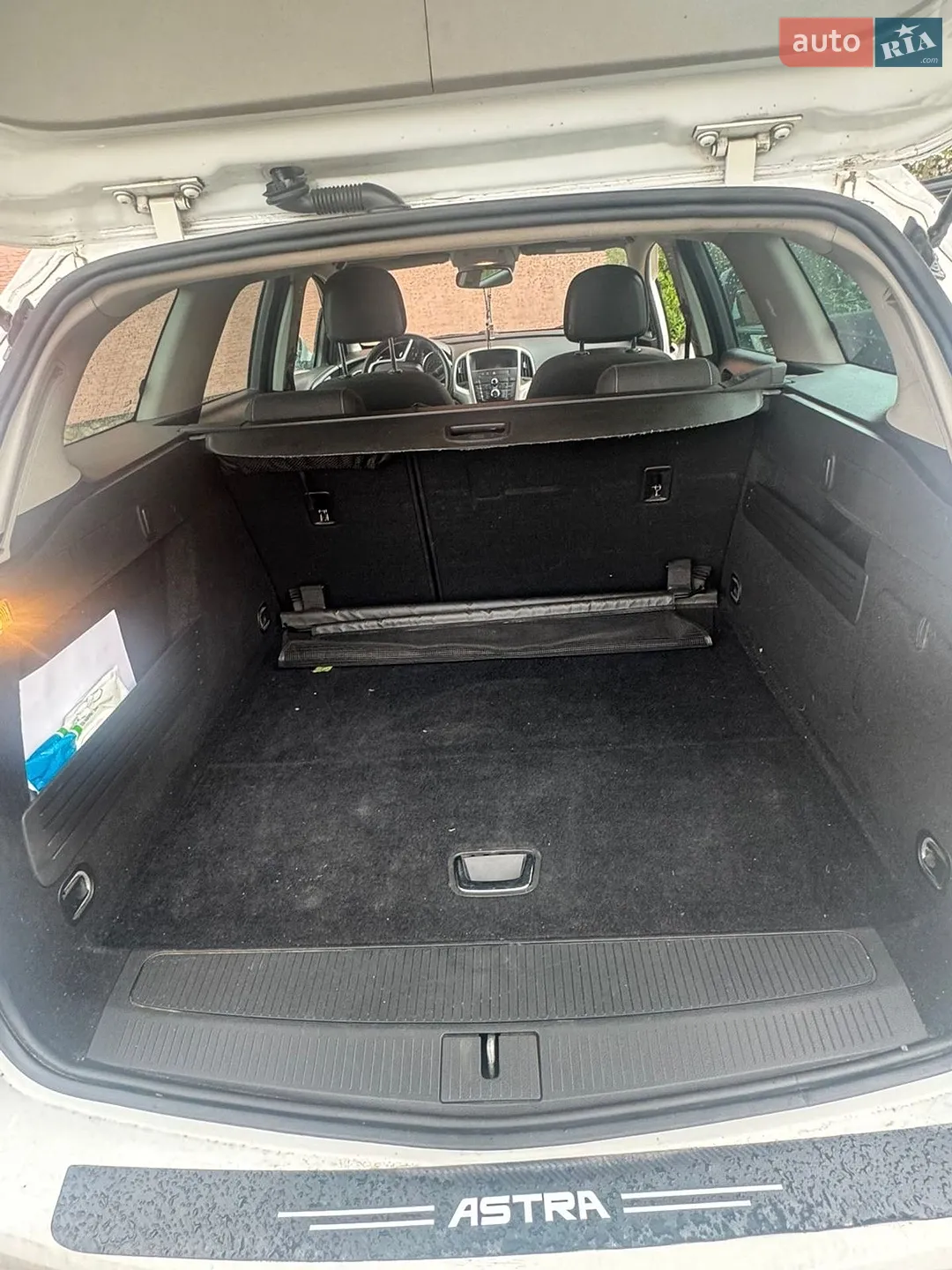 2011 Opel Astra - мініатюра 31